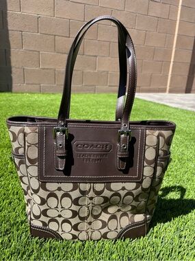 Coach Vintage Y2K Signature Tote Bag Brown Khaki Leather Shoulder Purse